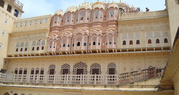 hawa-mahal-jaipur-tourism-entry-fee