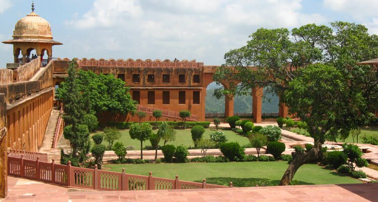 jaigarh-fort-jaipur-tourism-location-address