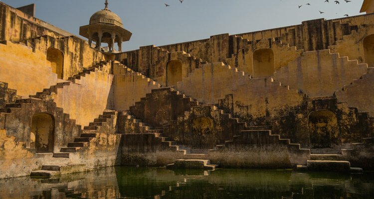 panna-meena-ka-kund-jaipur-tourism-history